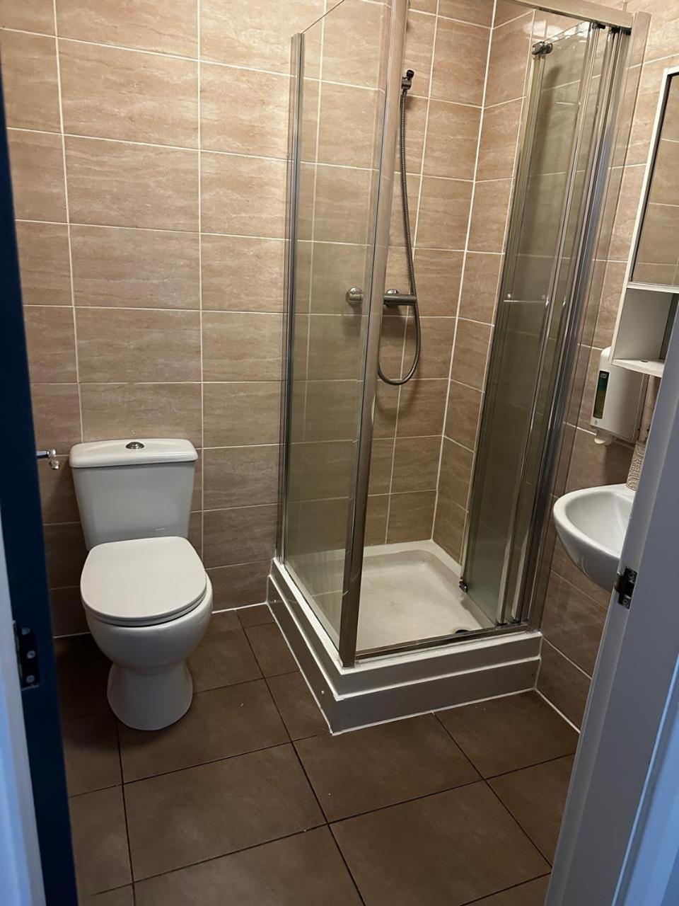 Aparthotel Woolpack Huddersfield Zewnętrze zdjęcie