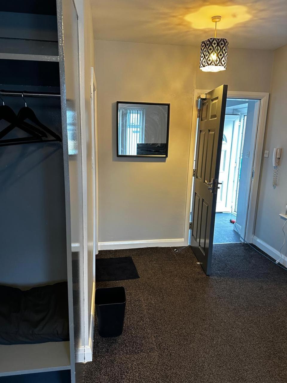 Aparthotel Woolpack Huddersfield Zewnętrze zdjęcie